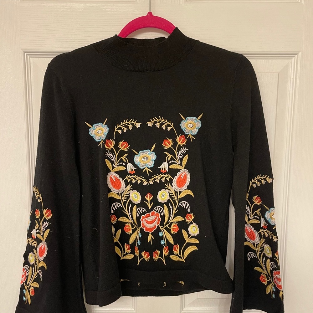 Black Patterned Mockneck Flare Sleeve Top